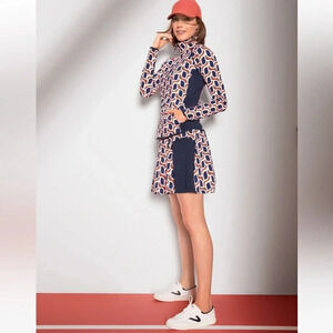 TALBOTS PERFORMANCE INTERLOCK SKORT IN WAVY SWIRLS  golf  tennis pickleball